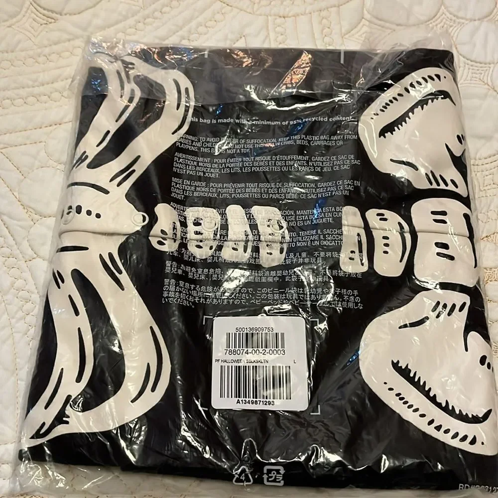 NWT Old Navy glow in the dark skeleton onesie pajamas size large